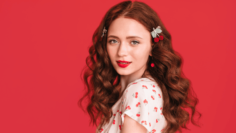 Capelli rosso ciliegia scuro